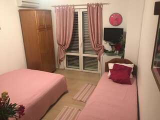 Гостевой дом Guest House Villa Alea Добра-Вода Классический трехместный номер-2